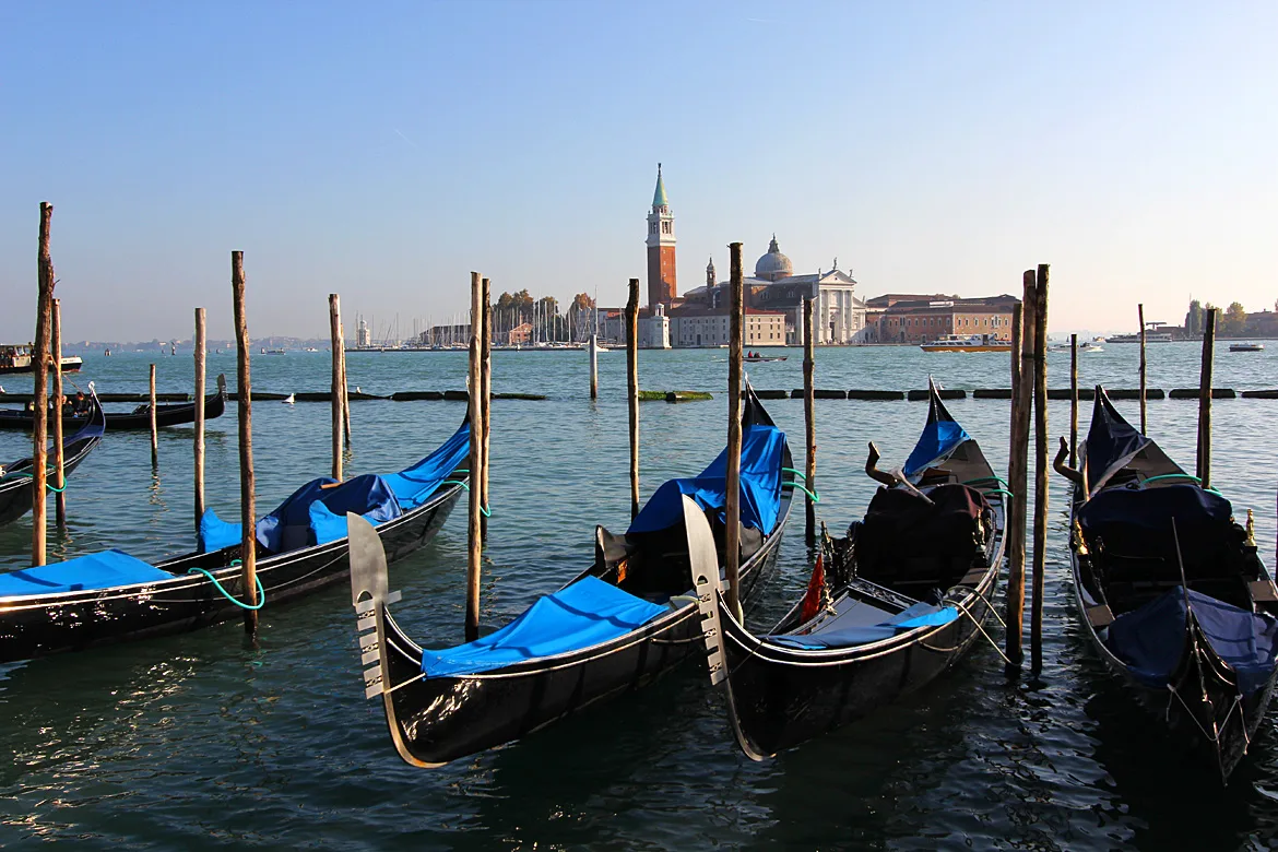 Visiter Venise gondoles