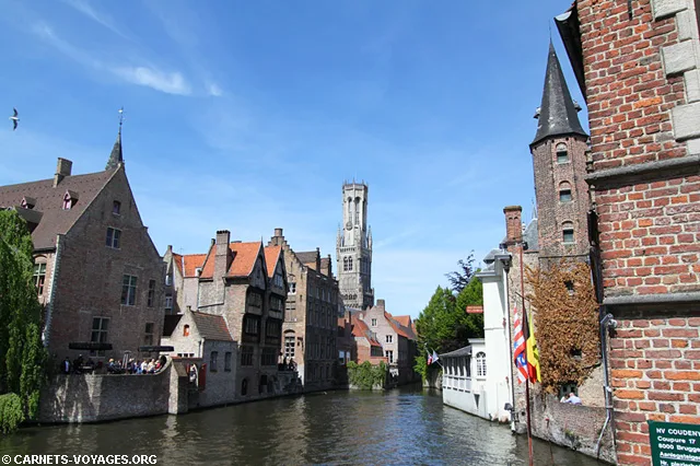 Promenade en bateau sur les canaux de Bruges