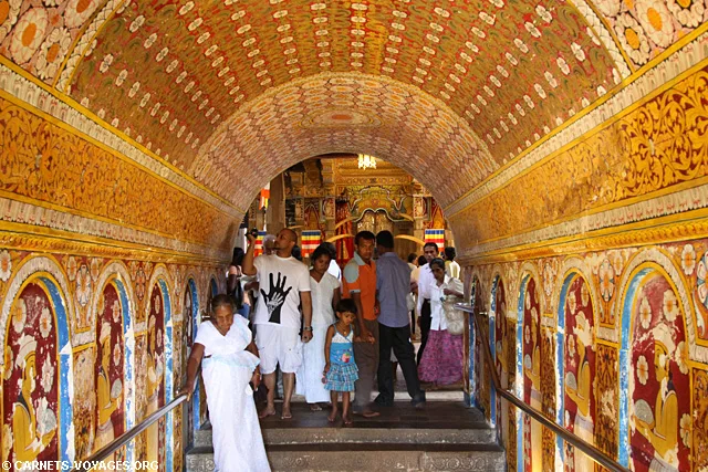 Temple de la Dent de Bouddha Kandy Sri Lanka