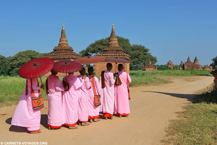Visiter temples Bagan Birmanie