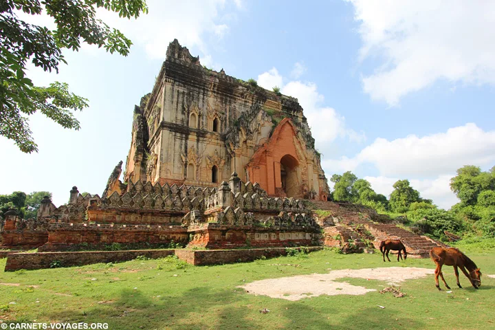 Le-htat-gyi Paya Inwa Birmanie