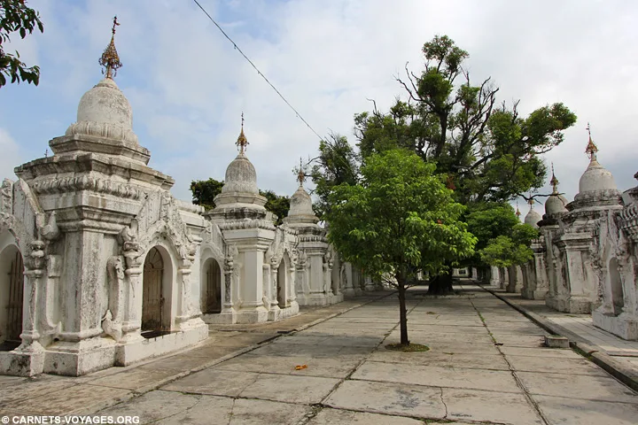 Kuthodaw visiter Mandalay Birmanie