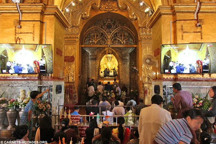 Mahamuni Paya Mandalay Birmanie