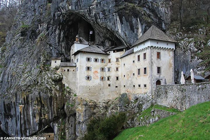 Château de Predjama Slovénie