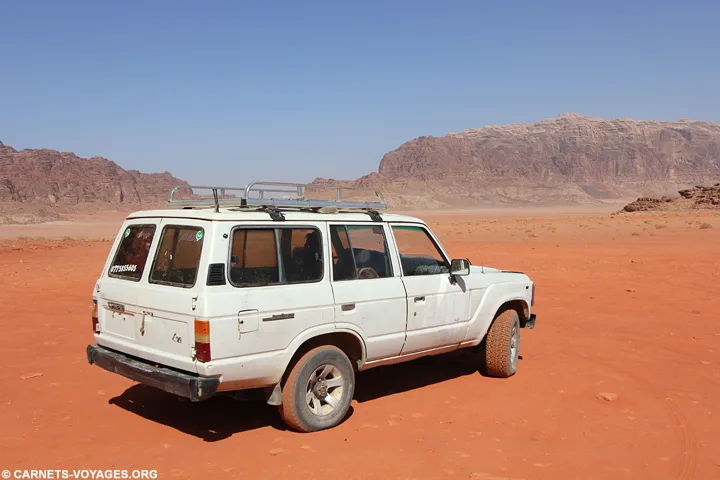 4X4 dans le désert en Jordanie