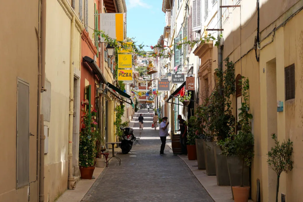 Ruelles vieux Cassis Provence France