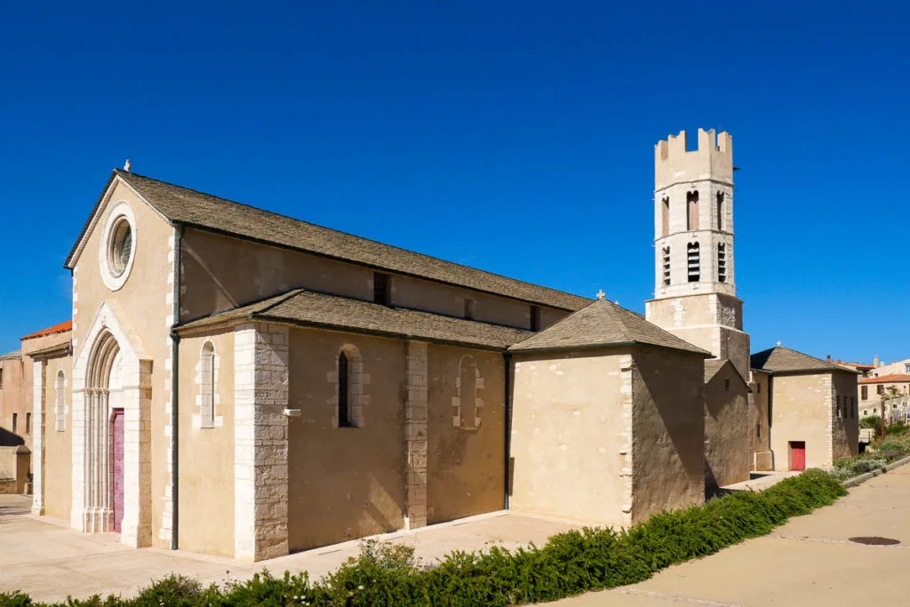 eglise saint dominique bonifacio style gothique corse