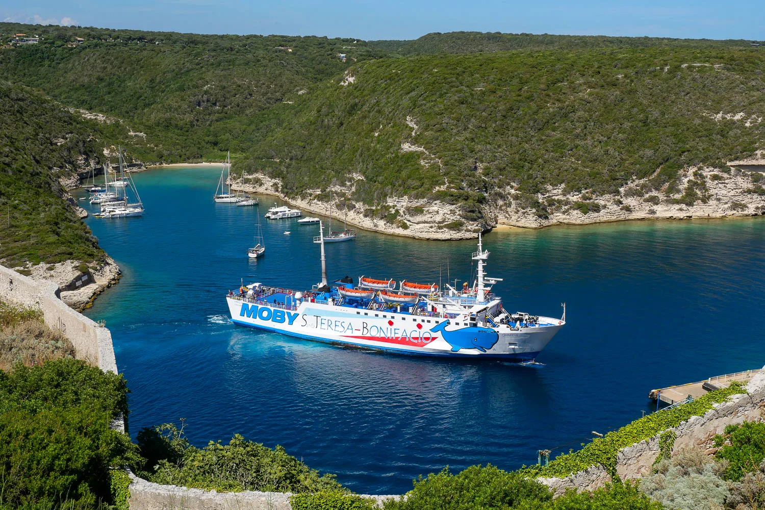 Ferry moby Santa Teresa Bonifacio Sardaigne Corse