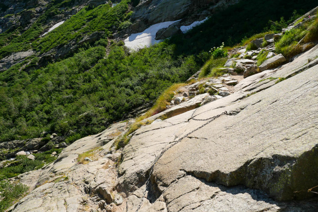 Chaines sentier du lac de Melo Corse