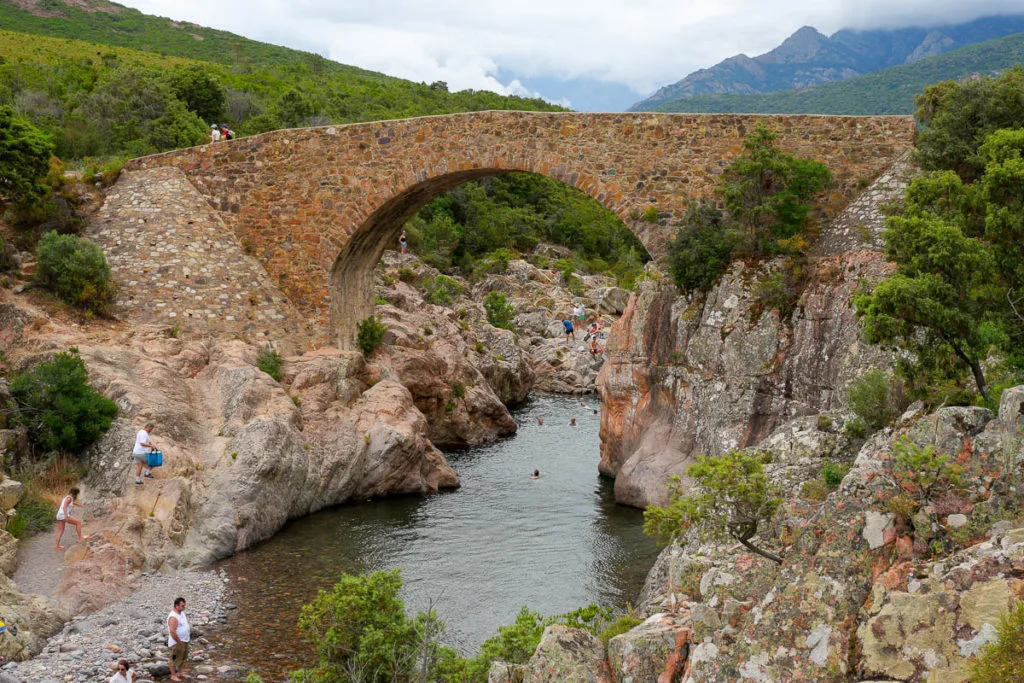 Pont rivière Fango road trip en Corse 2 semaines itinéraire 15 jours