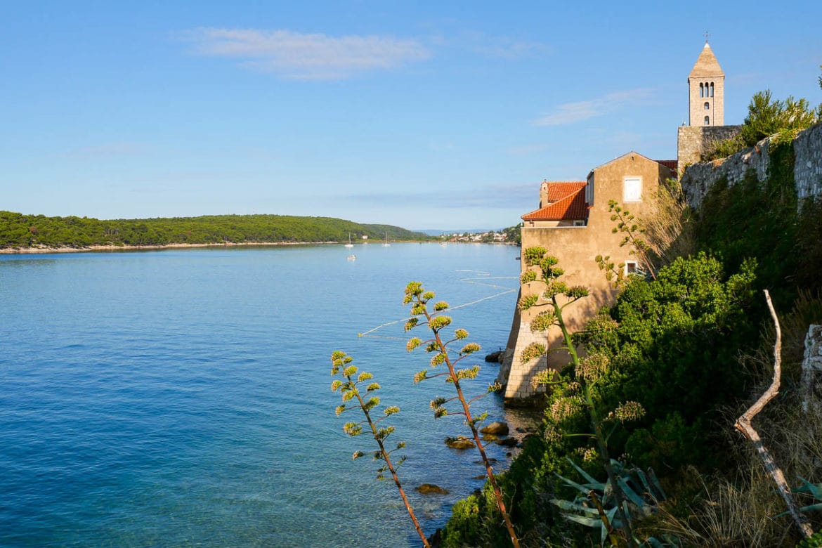 que-faire-sur-l-le-de-rab-en-croatie-carnets-voyages