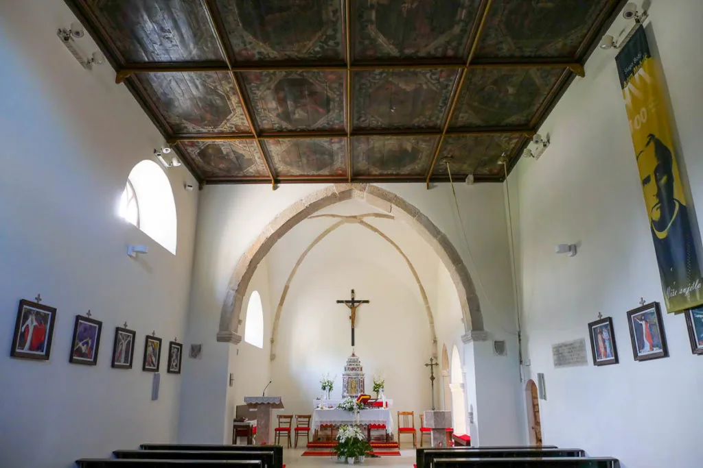 Eglise baroque peinture plafond monastère de Sainte-Euphémie visiter île de Rab Croatie