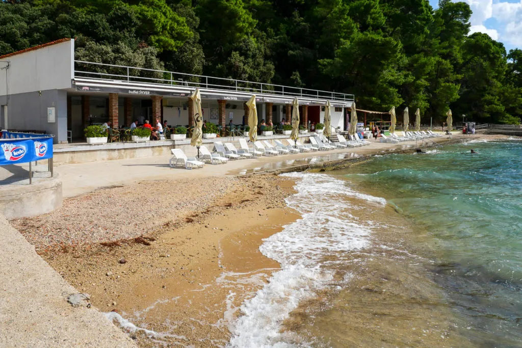 Plage skver que faire sur l'ile de rab croatie