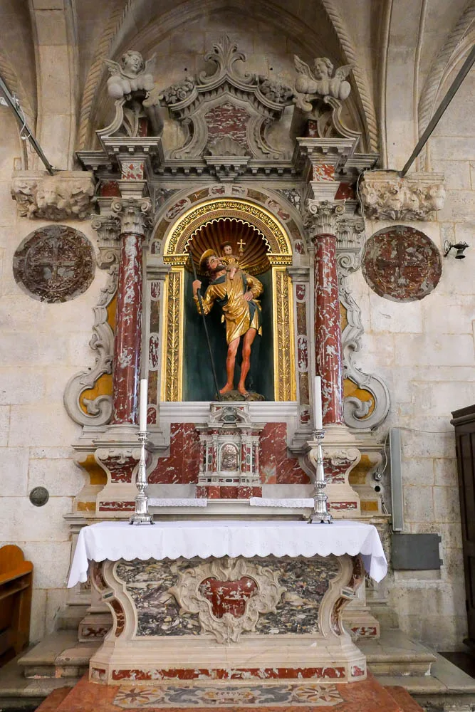 Autel cathédrale Saint Jacques Sibenik Croatie