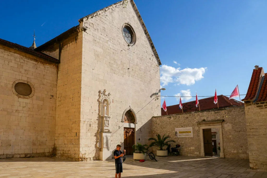Eglise saint françois que faire à Sibenik Croatie