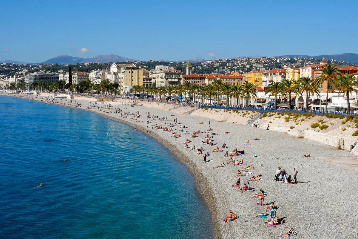 Plage Promenade des Anglais visiter Nice Côte d'Azur France