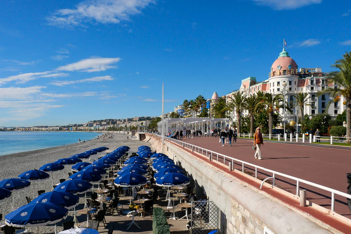 Promenade des Anglais et Negresco Nice Côte d'Azur France