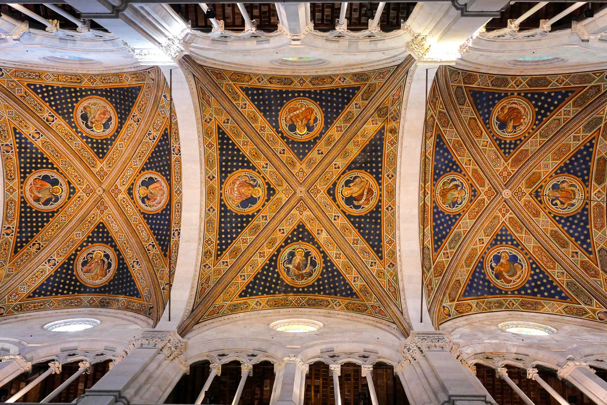 Plafond cathédrale Saint Martin de Lucques Duomo San Martino Lucca Italie
