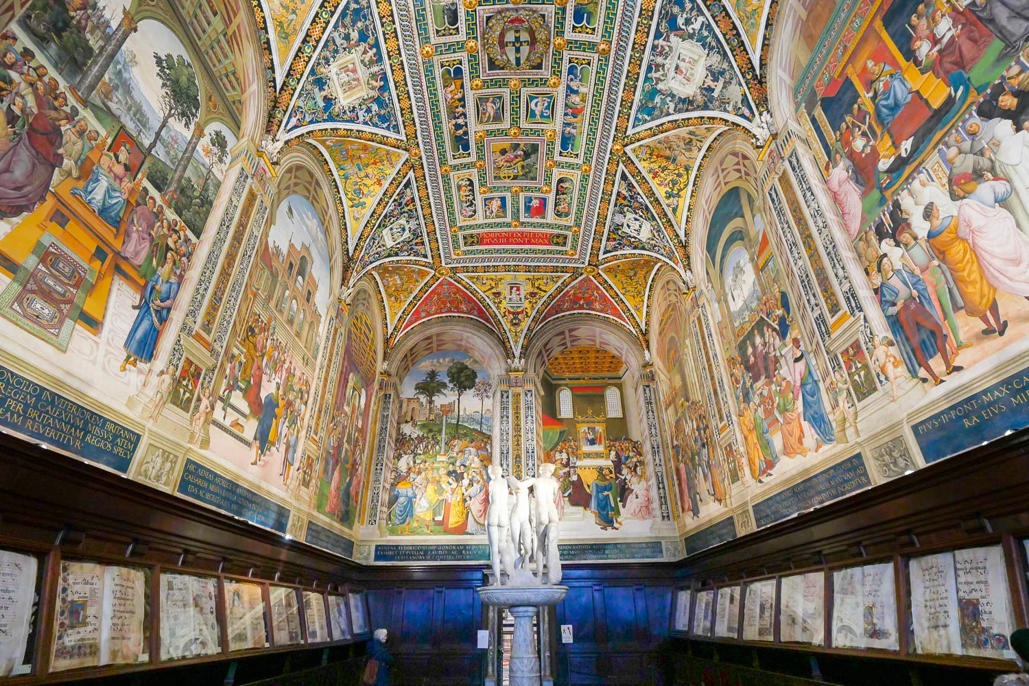 Que faire à Sienne bibliotheque Libreria Piccolomini duomo