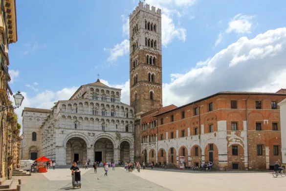 Visiter Lucques lucca en Italie