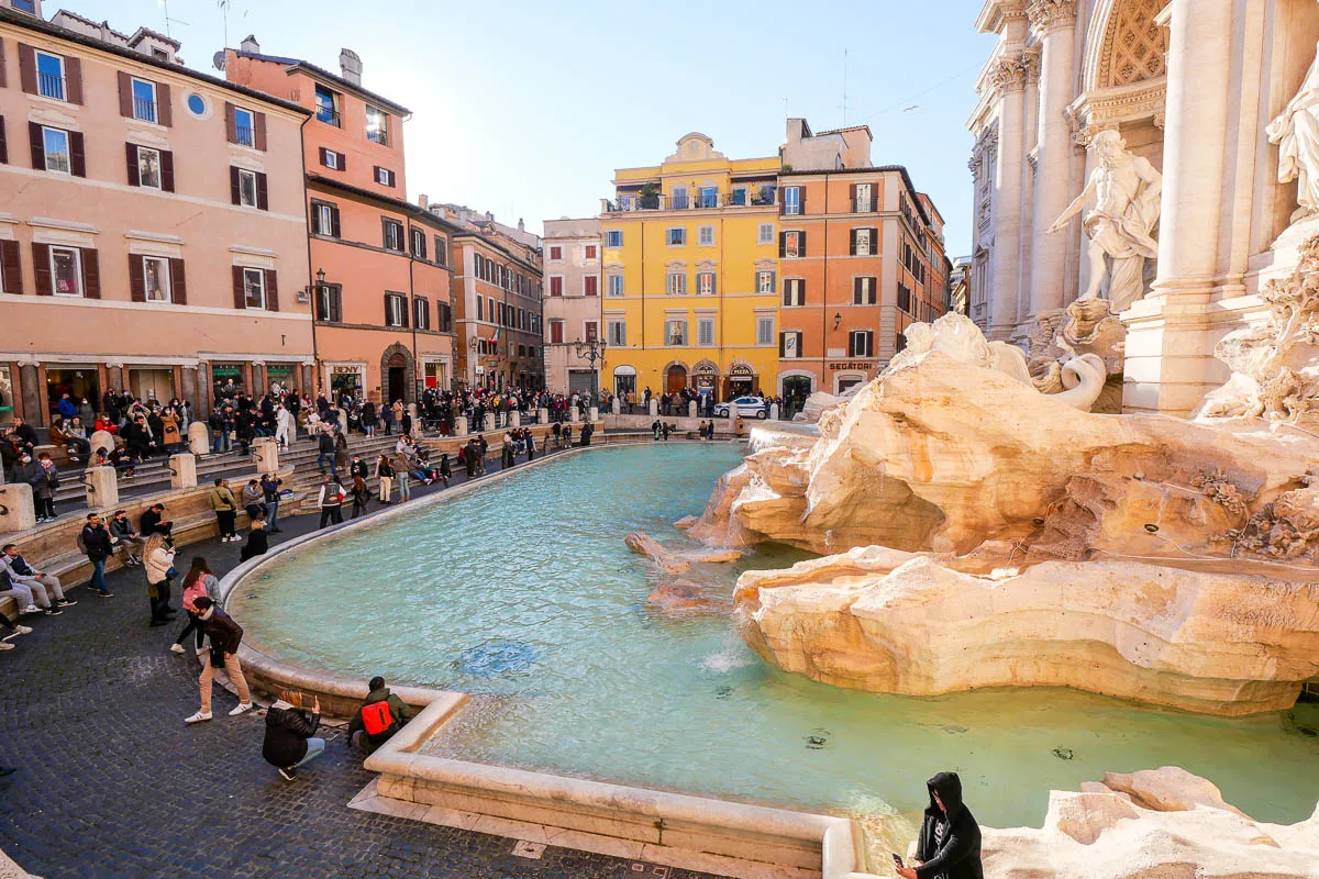 Fontaine de Trevi et place Rome Italie