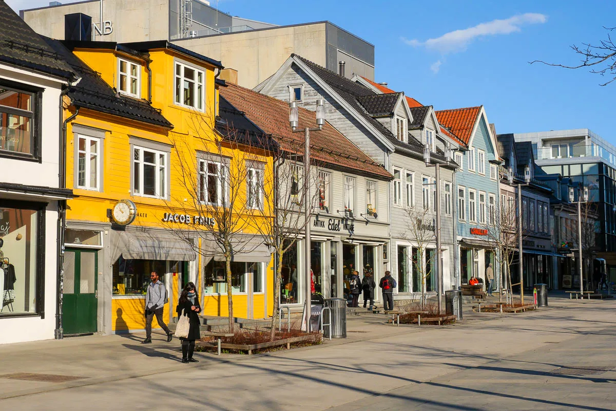 Visiter Tromso rue Storgata Norvège