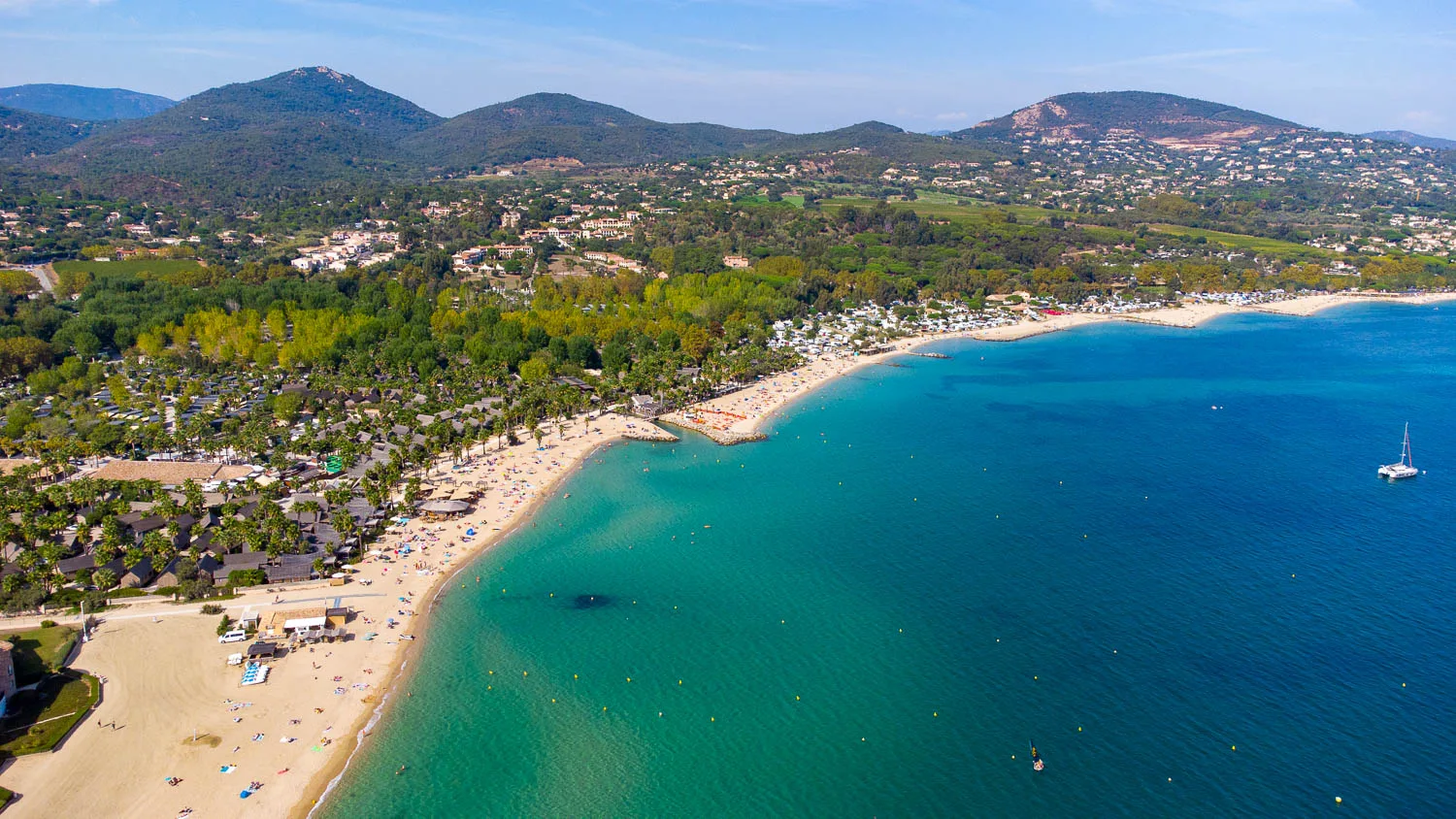 plage de Pampelonne saint tropez côte d'azur vue drone