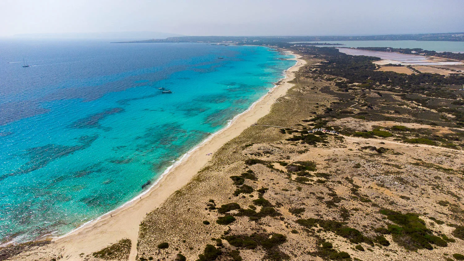 Plage platja llevant vue drone formentera iles baléares espagne