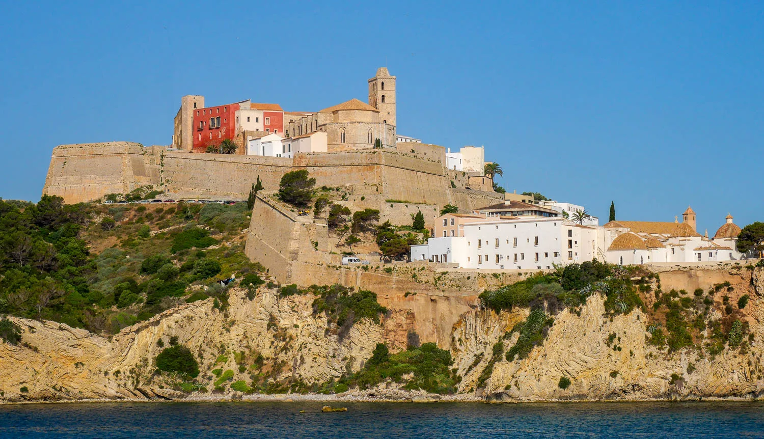 forteresse rempars vieille ville ibiza baléares espagne