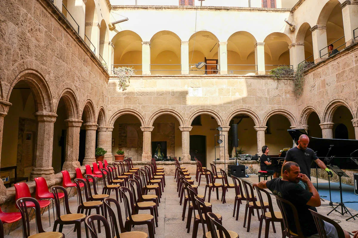 Alghero complesso San Francesco Sardaigne Italie