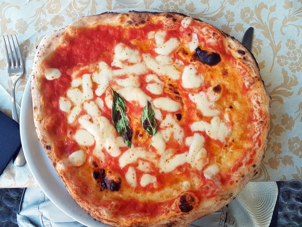 où manger à Alghero restaurant pizzeria napolitaine sardaigne italie