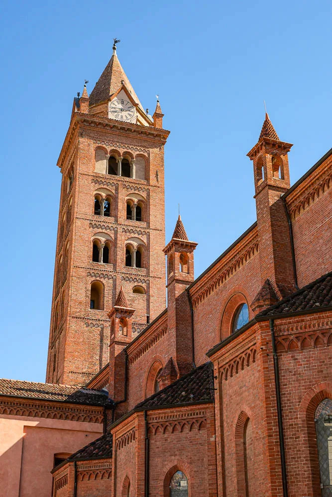 Cathédrale Alba Italie Cattedrale San Lorenzo campanile