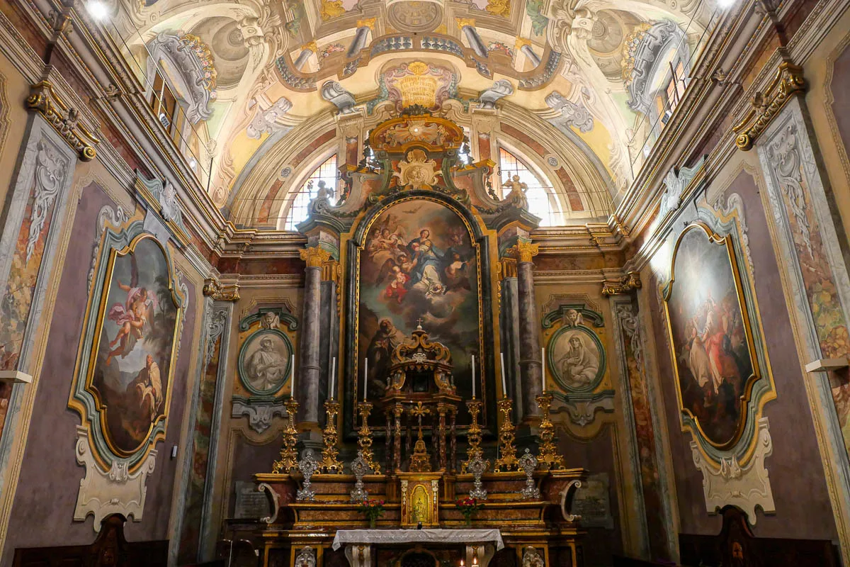 Cathédrale Alba Italie Cattedrale San Lorenzo chapelle fresques