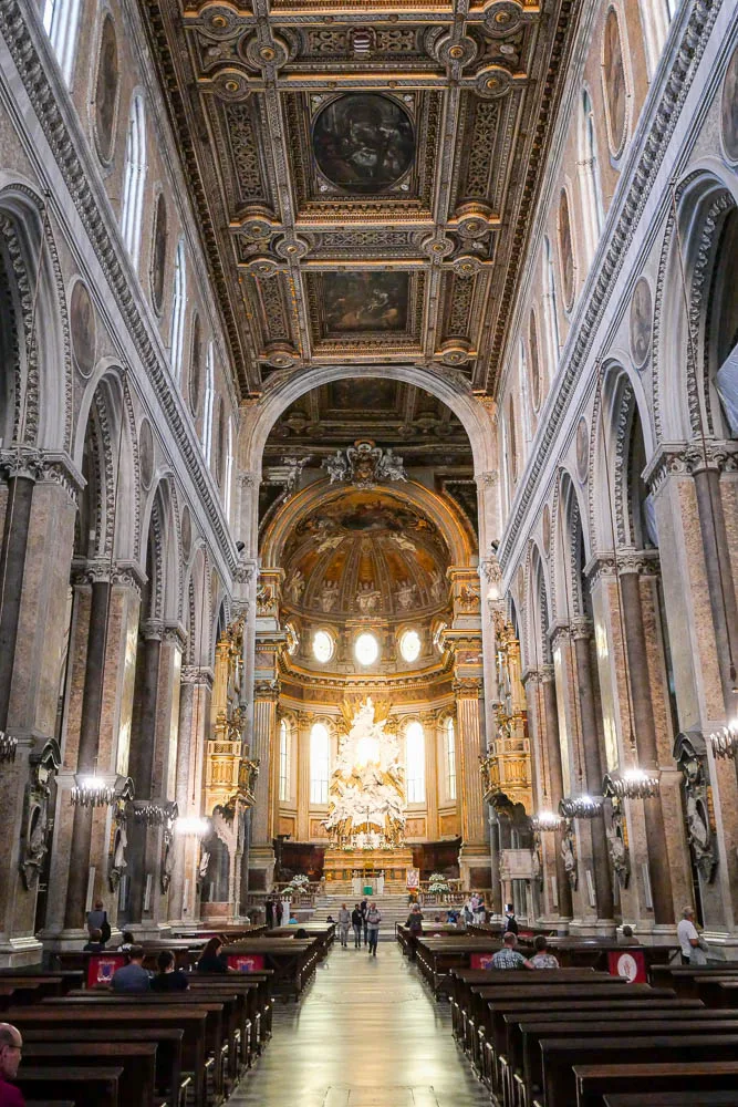 Cathédrale duomo naples italie
