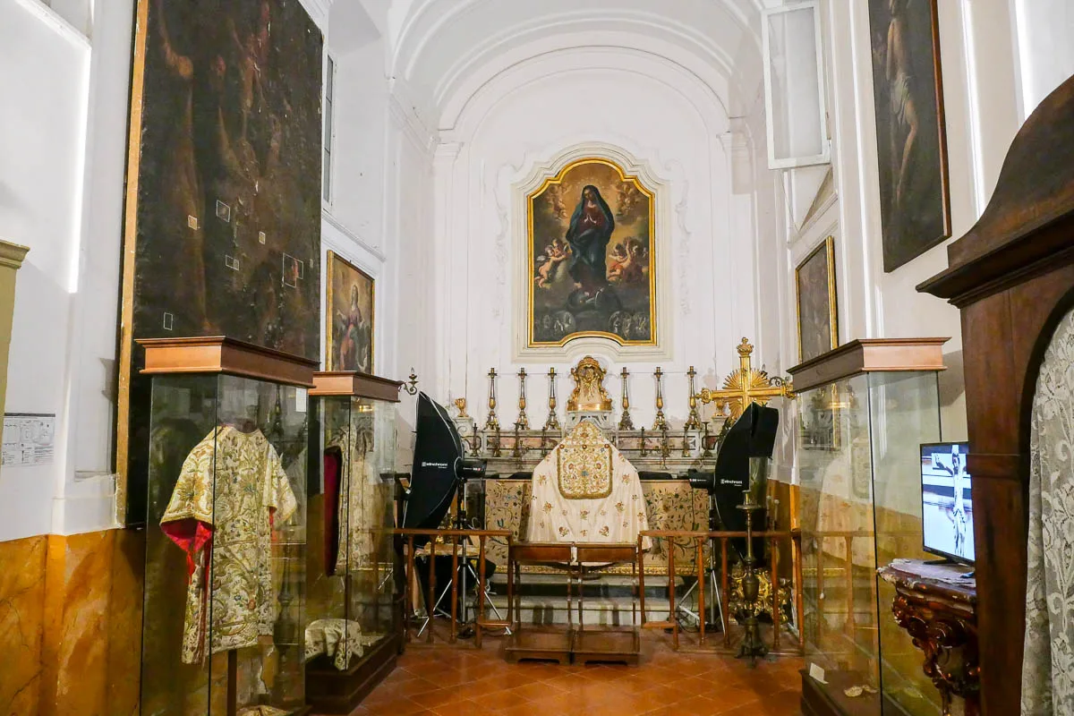 Church of Santa Maria delle Anime del Purgatorio ad Arco (Church of Saint Mary of the Souls in Purgatory)