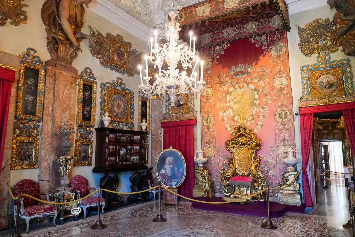 what to do in isola bella palace Borromean Islands lake maggiore italy