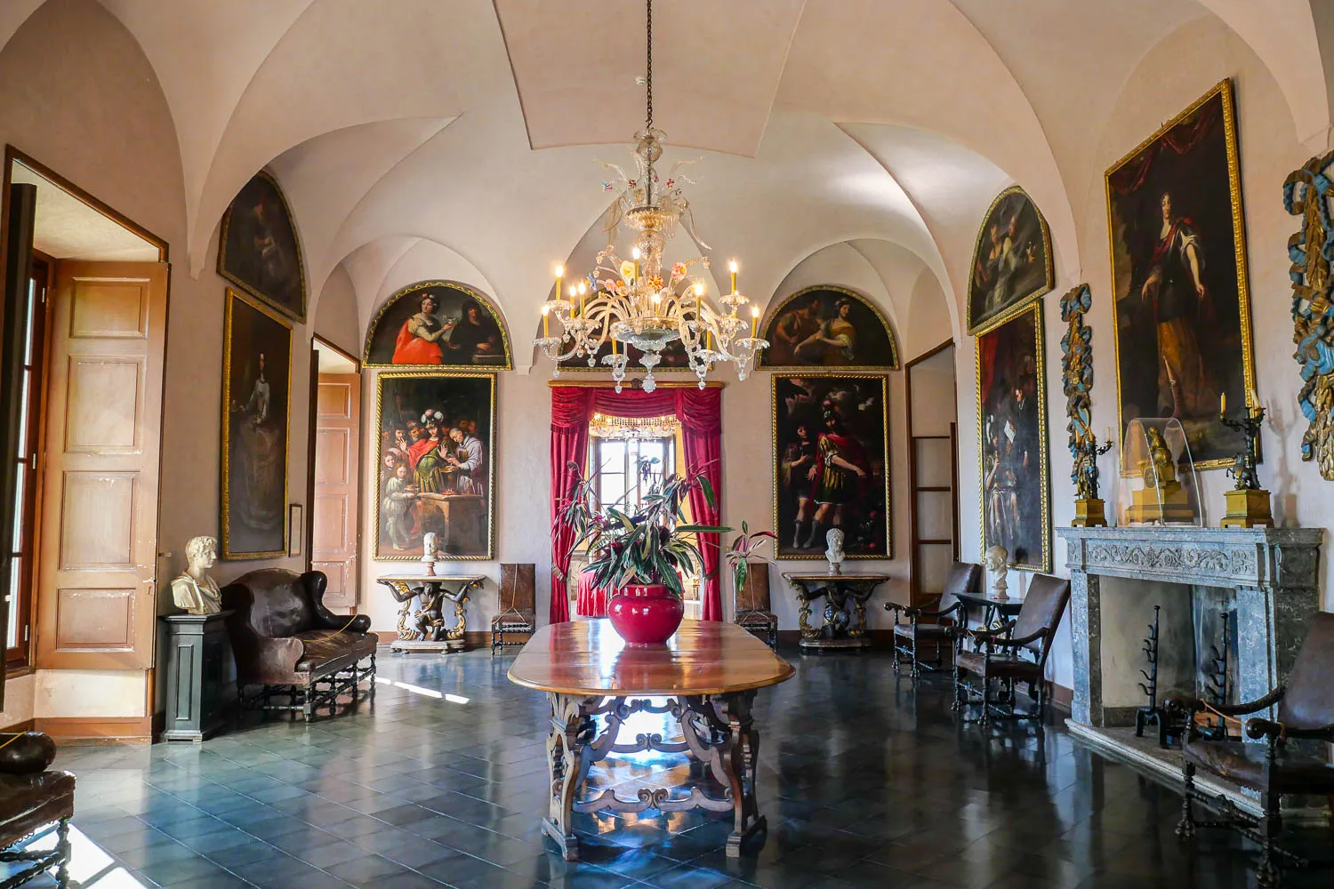 Palace isola madre Borromean Islands what to do in lake maggiore