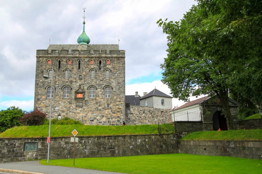 visiter bergen bergenhus norvège