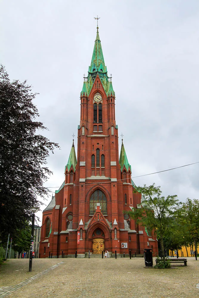 road trip oslo bergen johanneskirken norvège