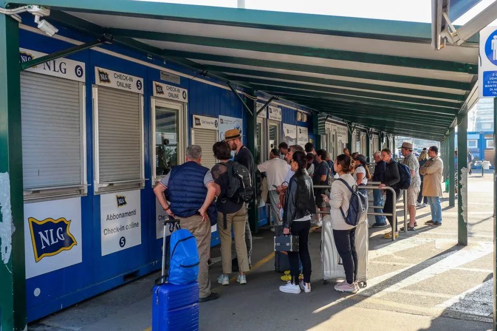 Naples port ferry ticket office
