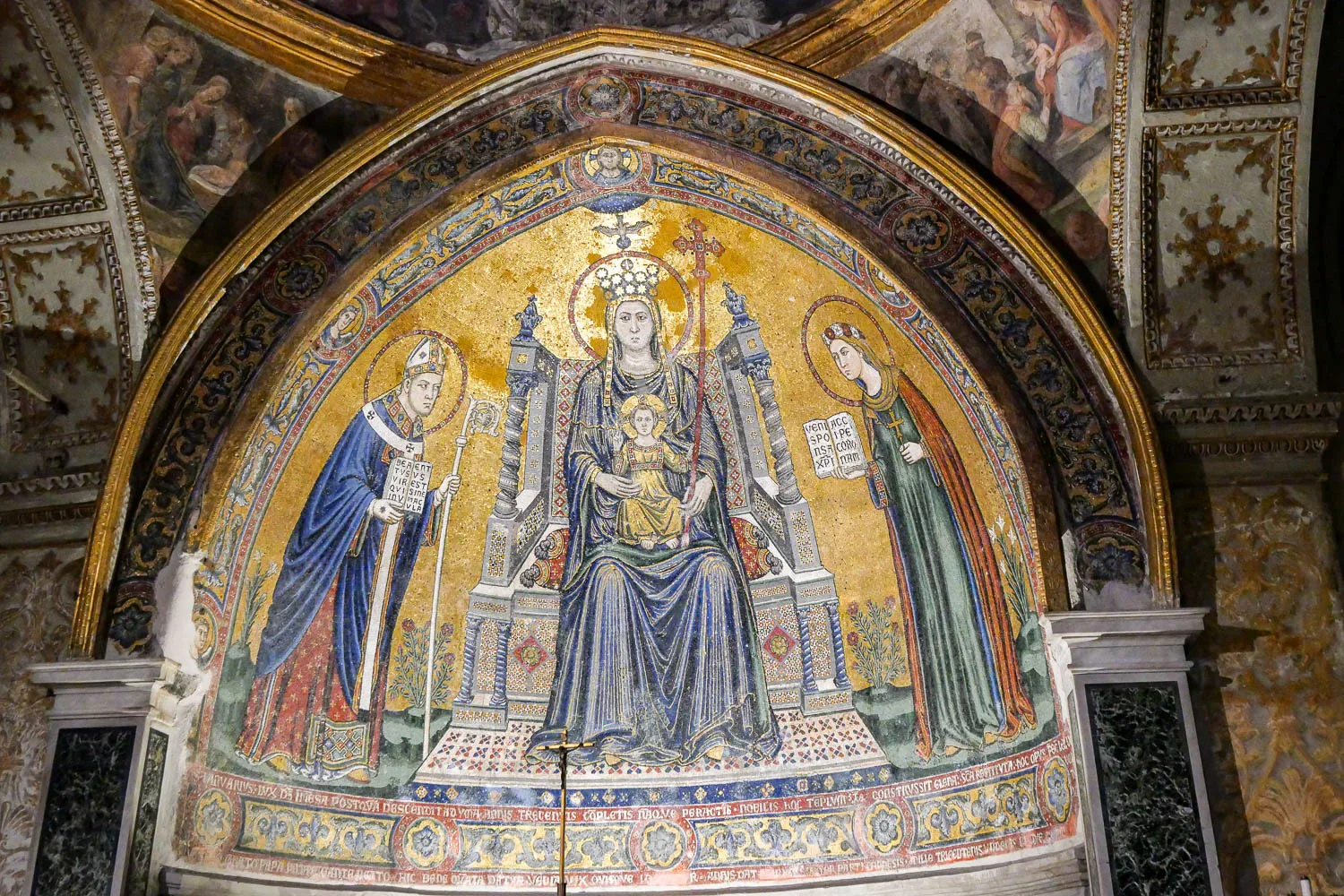 Cathédrale duomo Naples Basilica di Santa Restituta Mosaïques de Santa Maria del Principio Italie