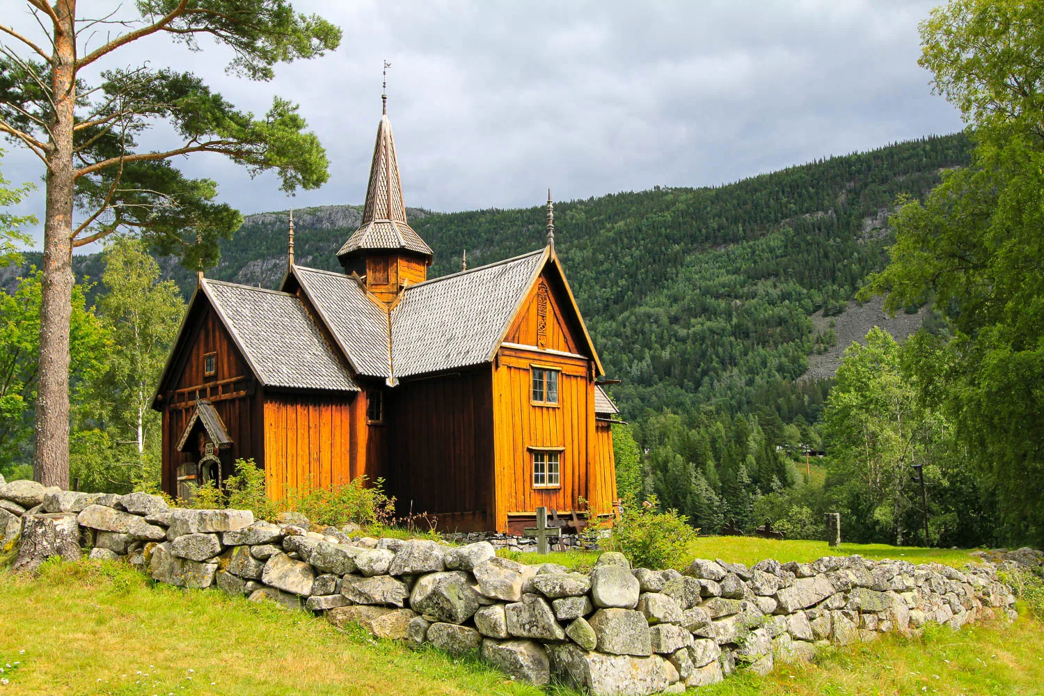 église en bois debout nore stavkirke norvège