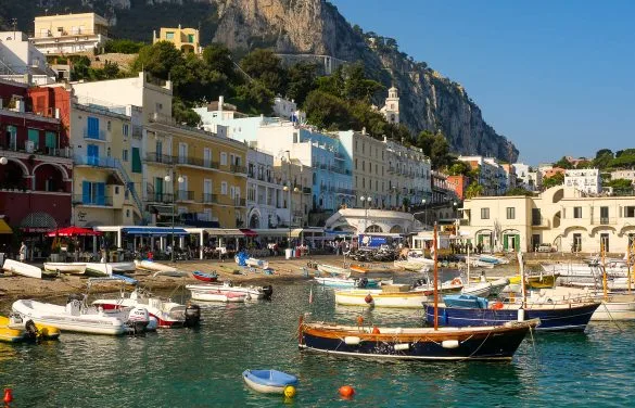 Visiter Capri dans la baie de Naples en Italie