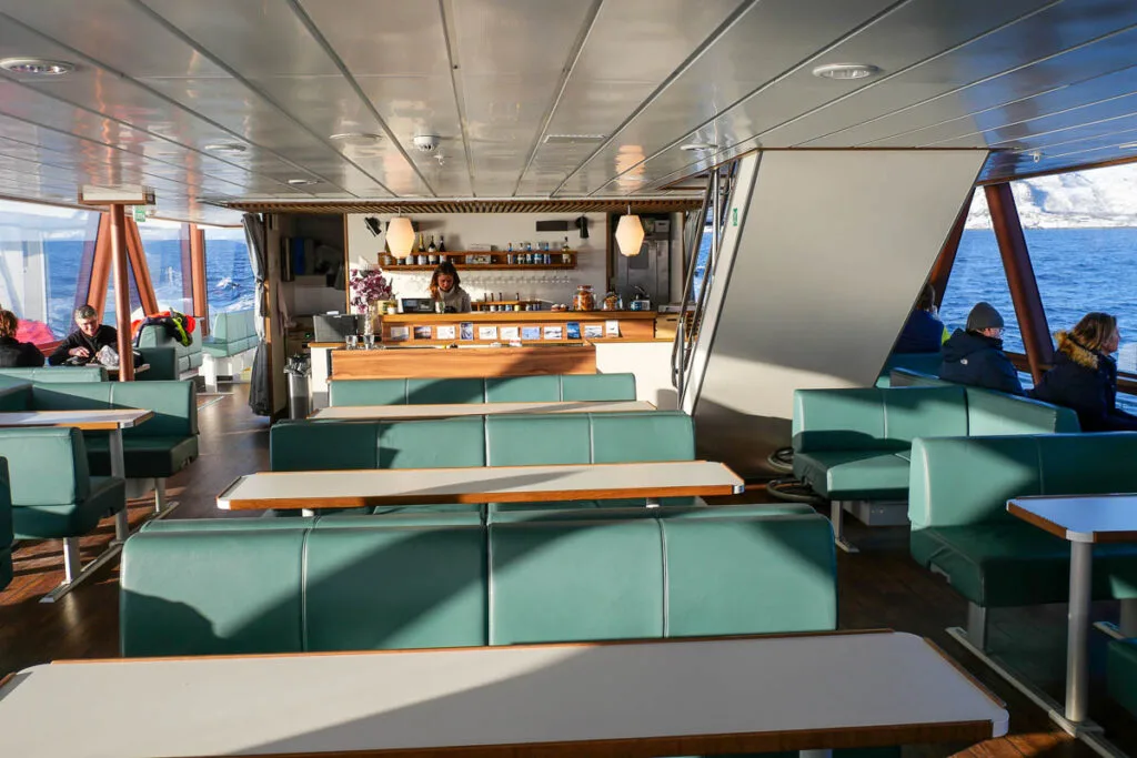 Excursion Trollfjord lofoten norvège intérieur bateau silencieux brim explorer