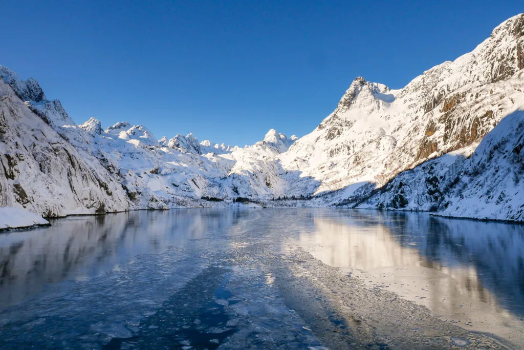 Croisière bateau silencieux brim explorer trollfjord norvège