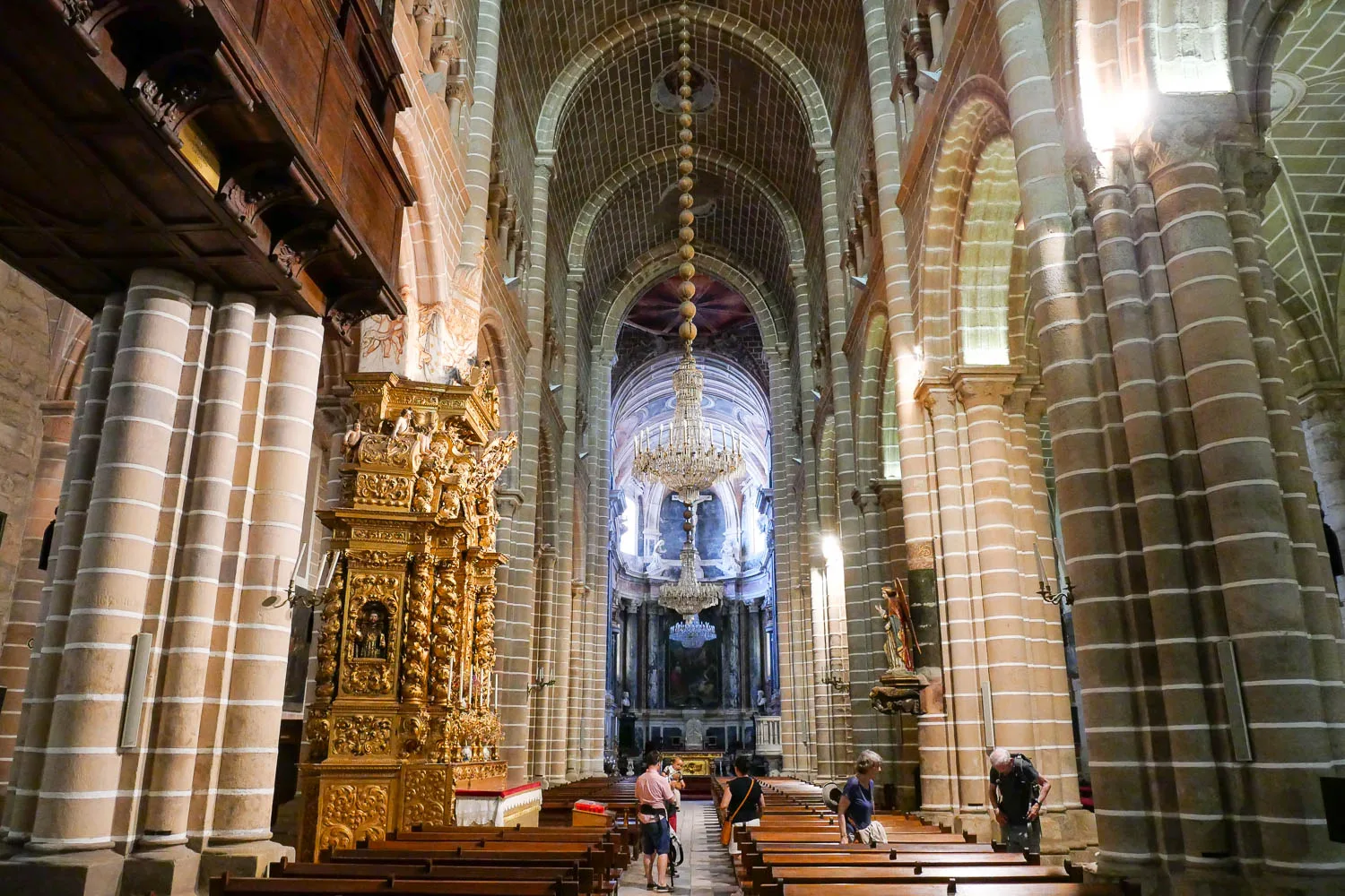 Cathédrale d'Évora Portugal intérieur