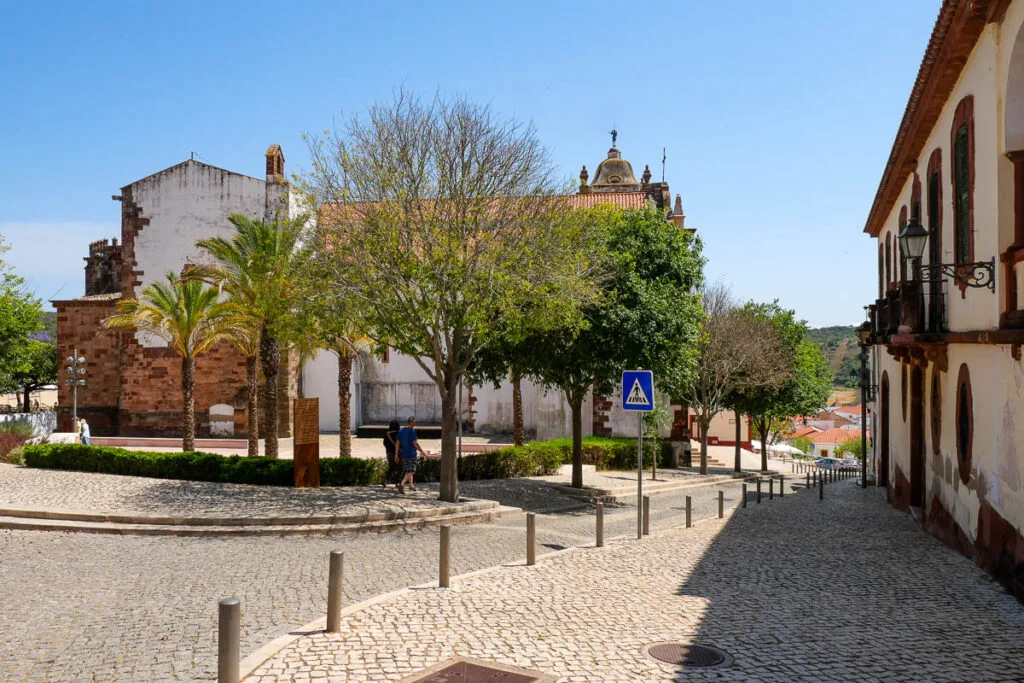 Rue médiévale que faire à Silves Portugal