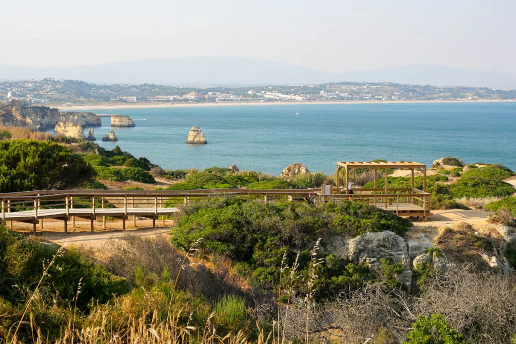 Lagos Portugal Ponta da Piedade falaises plateforme bois observation vue