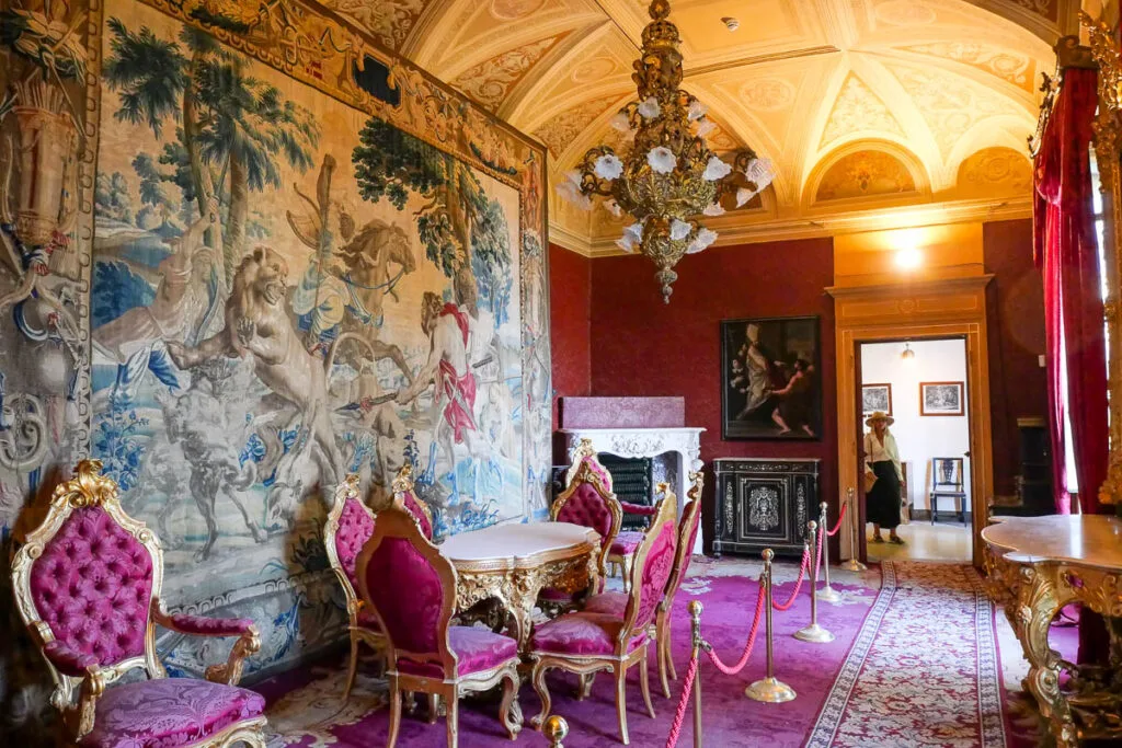 furnished room villa Monastero Varenna Italy