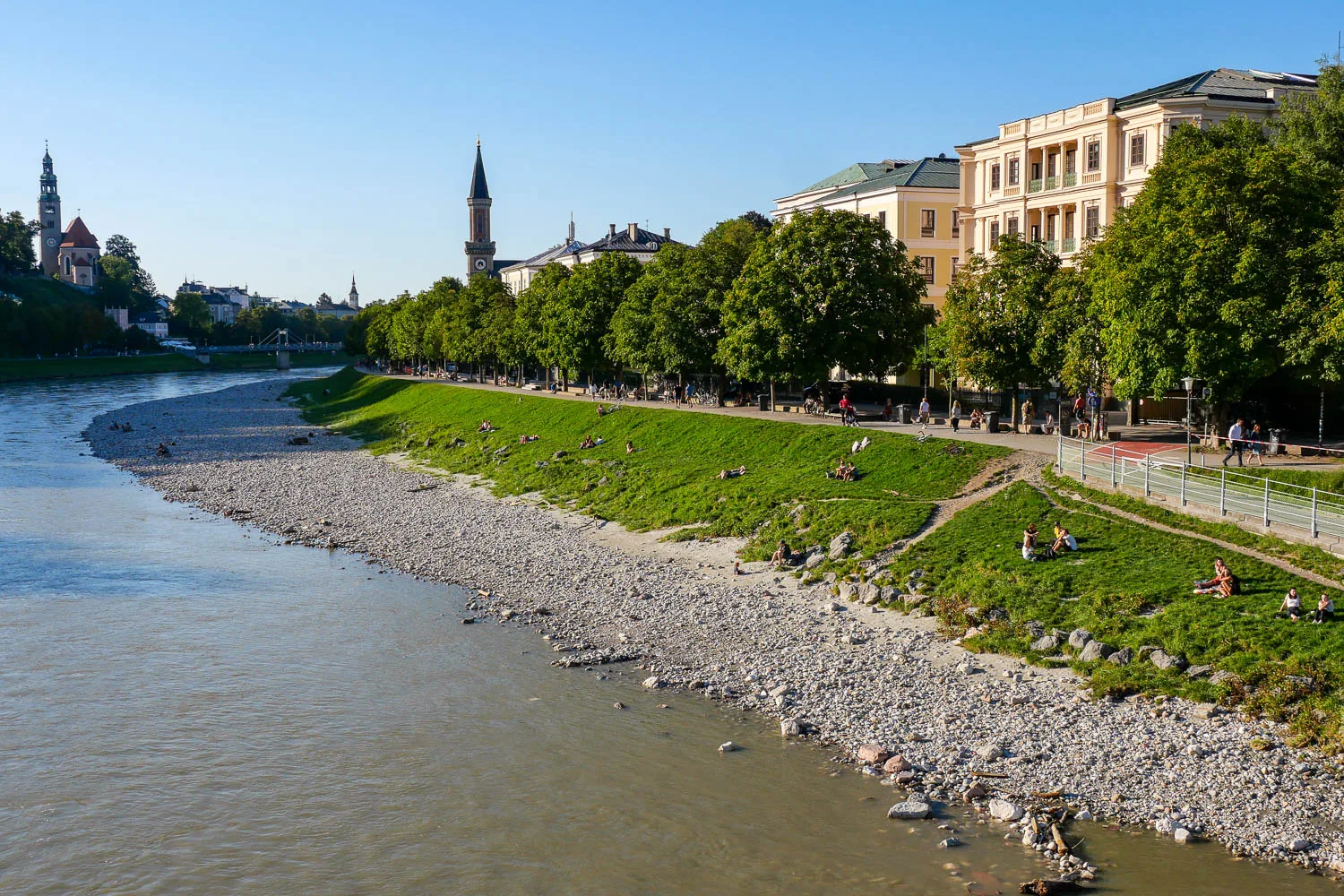 Promenade berge rivière Salzbourg Autriche